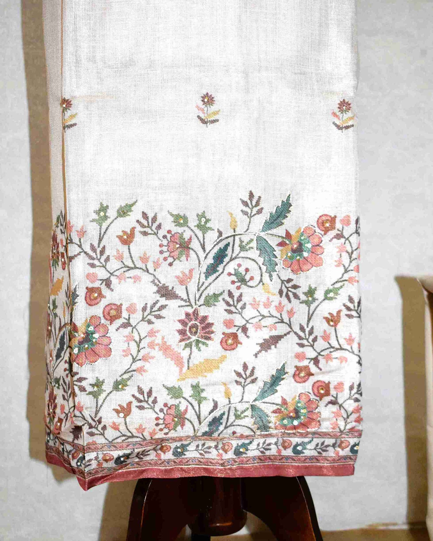 Premium Linen Floral Buta Suit Set with Printed Linen Dupatta - Terracotta