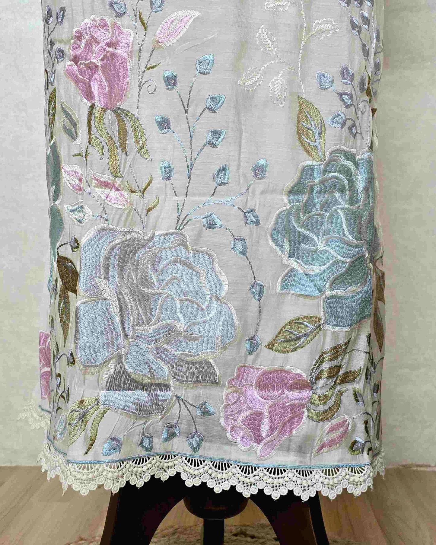 Ivory Bloom Embroidered Mal Chanderi Suit Set with Scalloped Dupatta