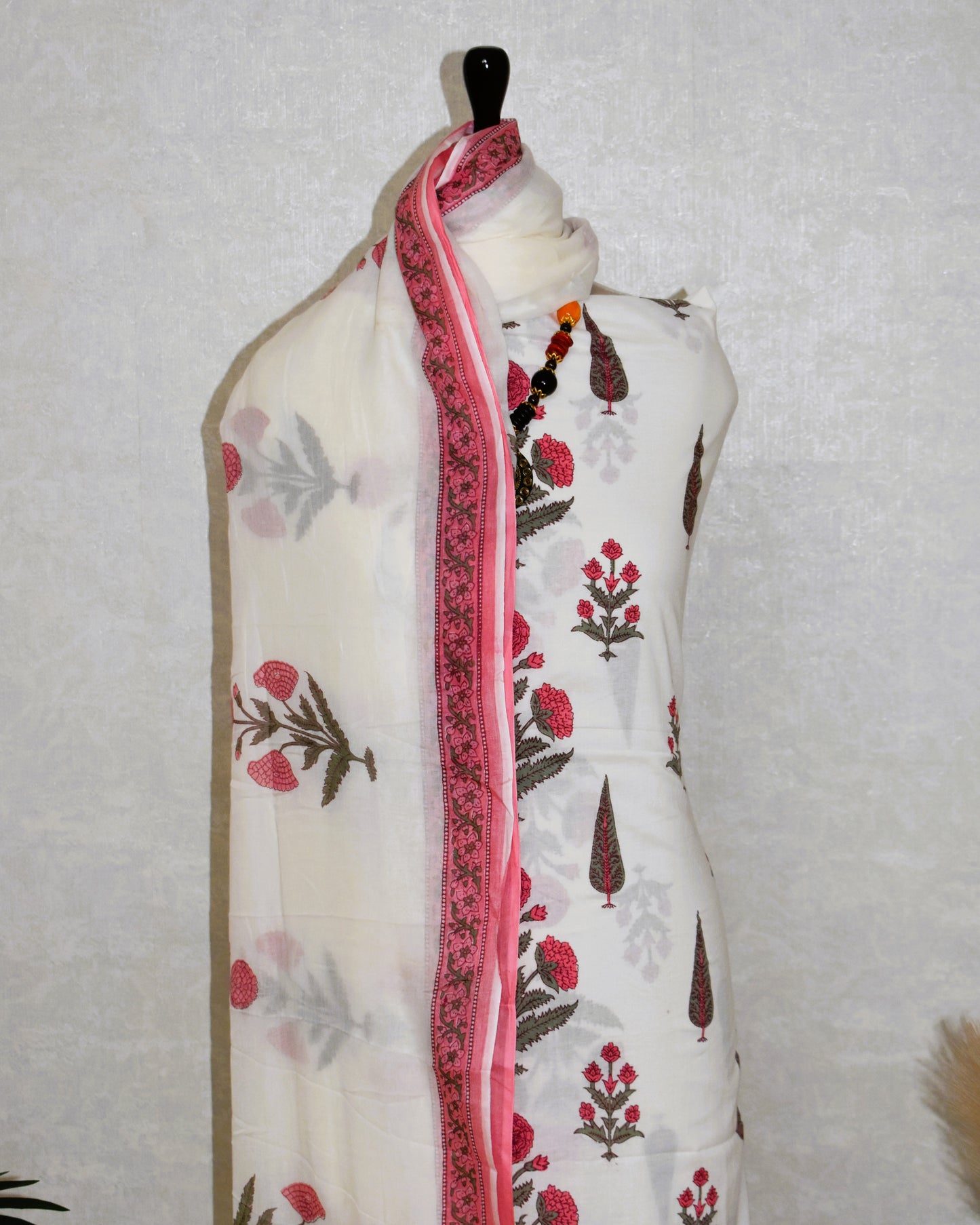 Pink Floral Jaipuri Printed Unstitched Cotton Suit Set with malmal dupatta