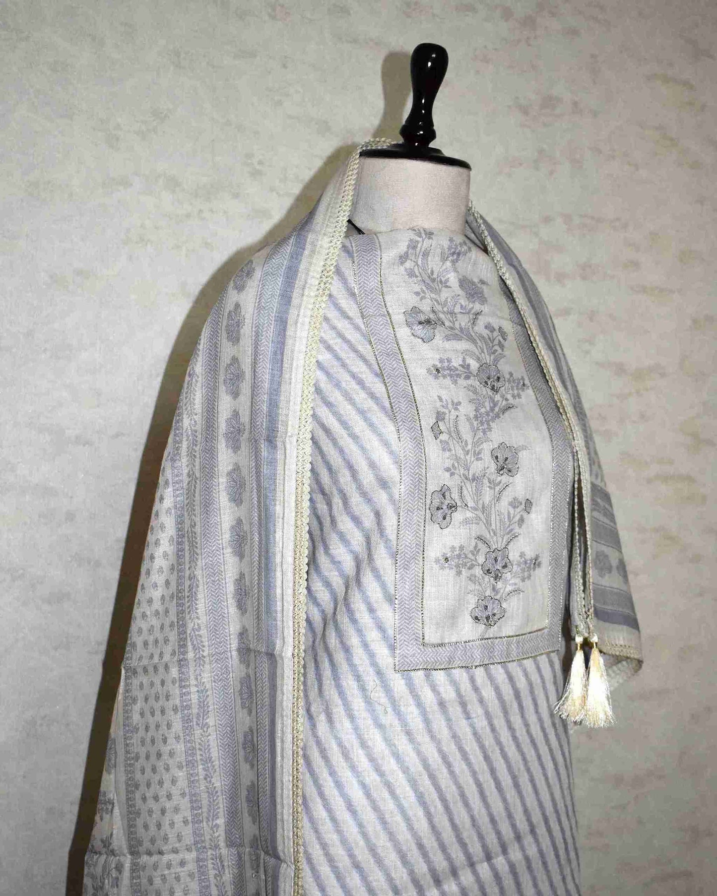 Pure Linen with stripes and Floral Buta Panel Suit Set (soft Grey)