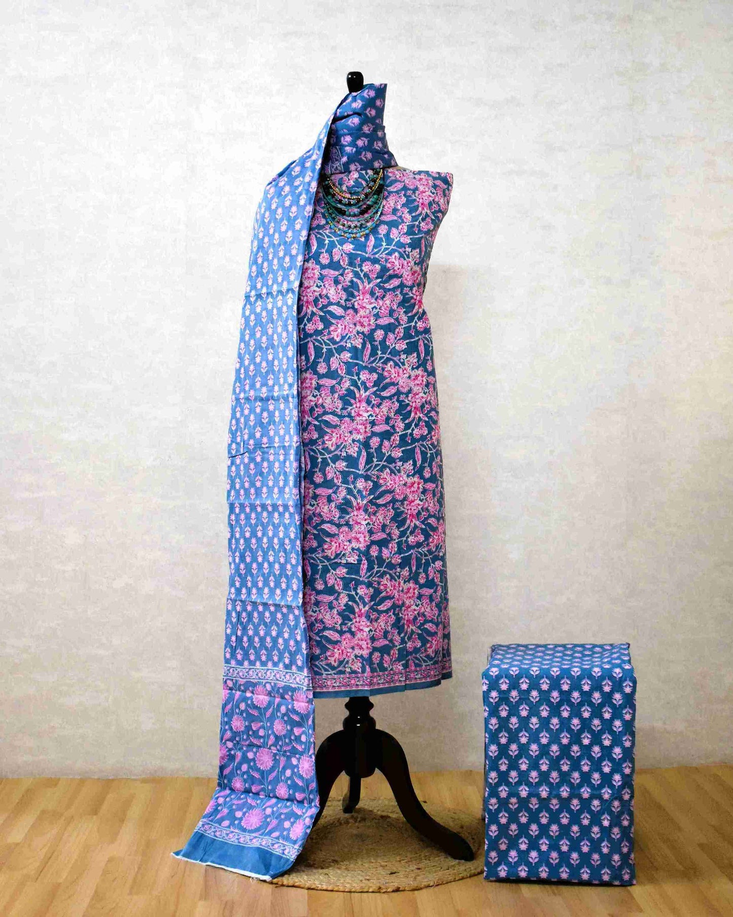 Jaipuri Printed Unstitched Cotton Suit Set with malmal dupatta