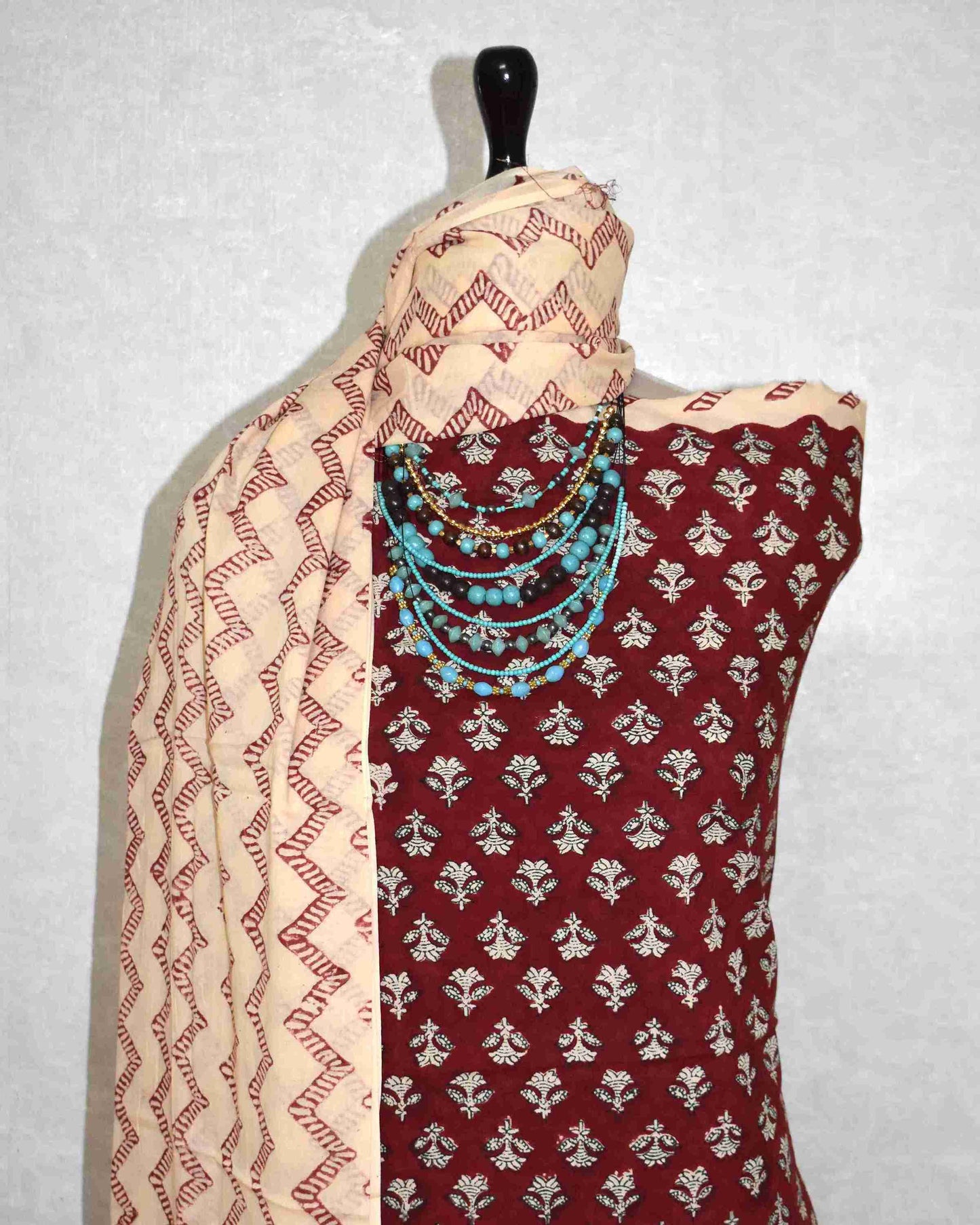 Jaipuri Printed Unstitched Cotton Suit Set with malmal dupatta