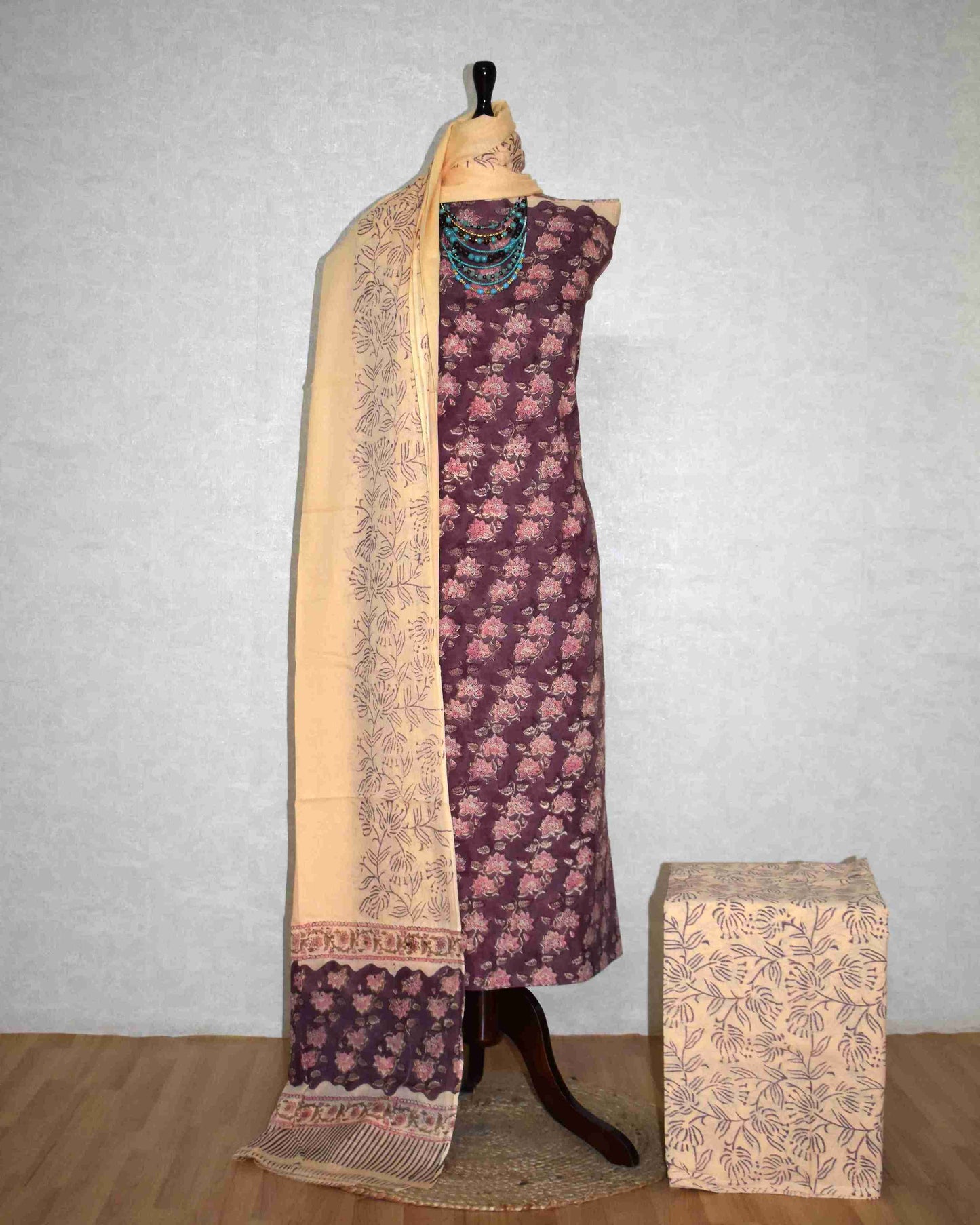 Jaipuri Printed Unstitched Cotton Suit Set with malmal dupatta