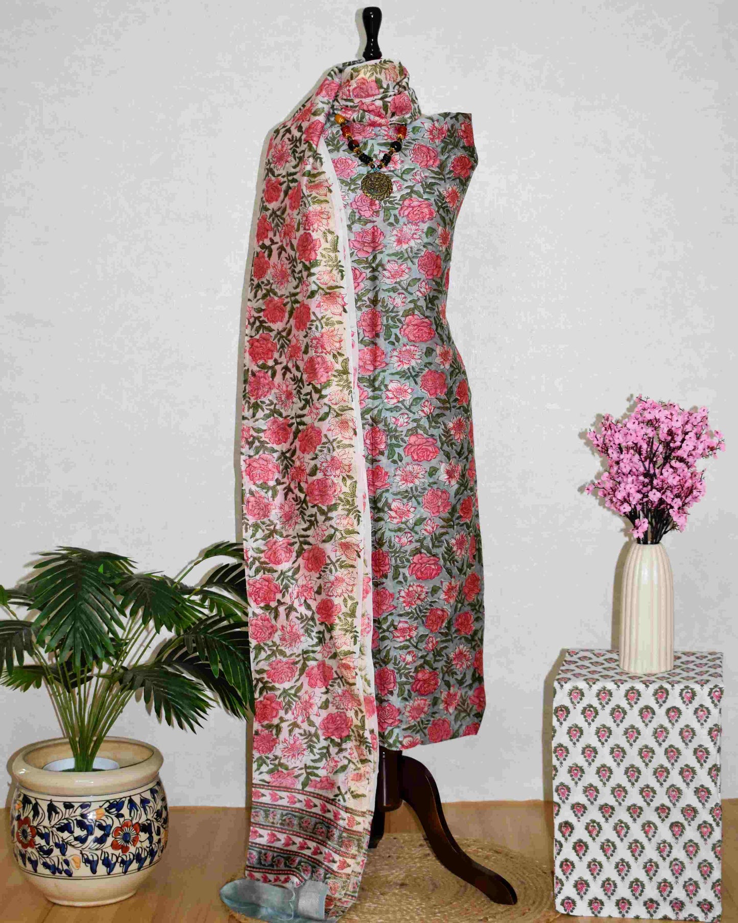 Sanganeri printed Maheshwari Silk Suit Set