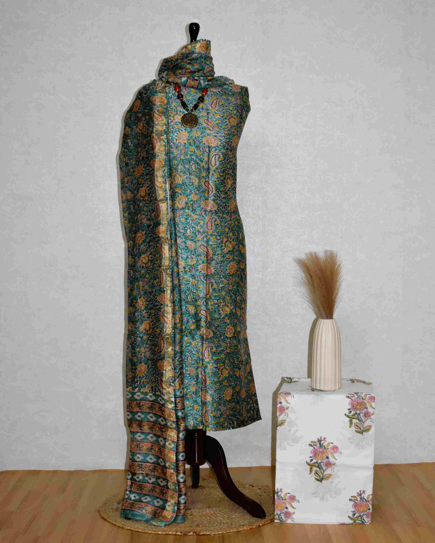 Sanganeri printed Maheshwari Silk Suit Set