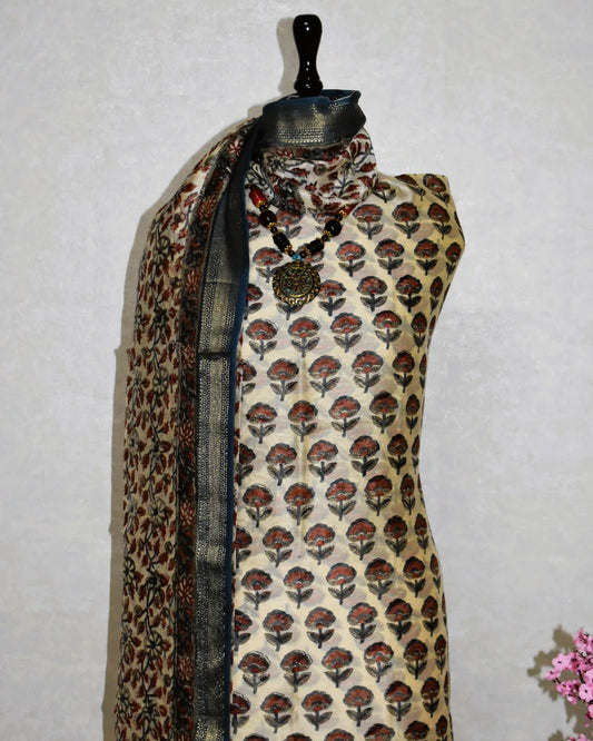 Sanganeri Red Small Floral Buti printed Maheshwari Silk Suit Set