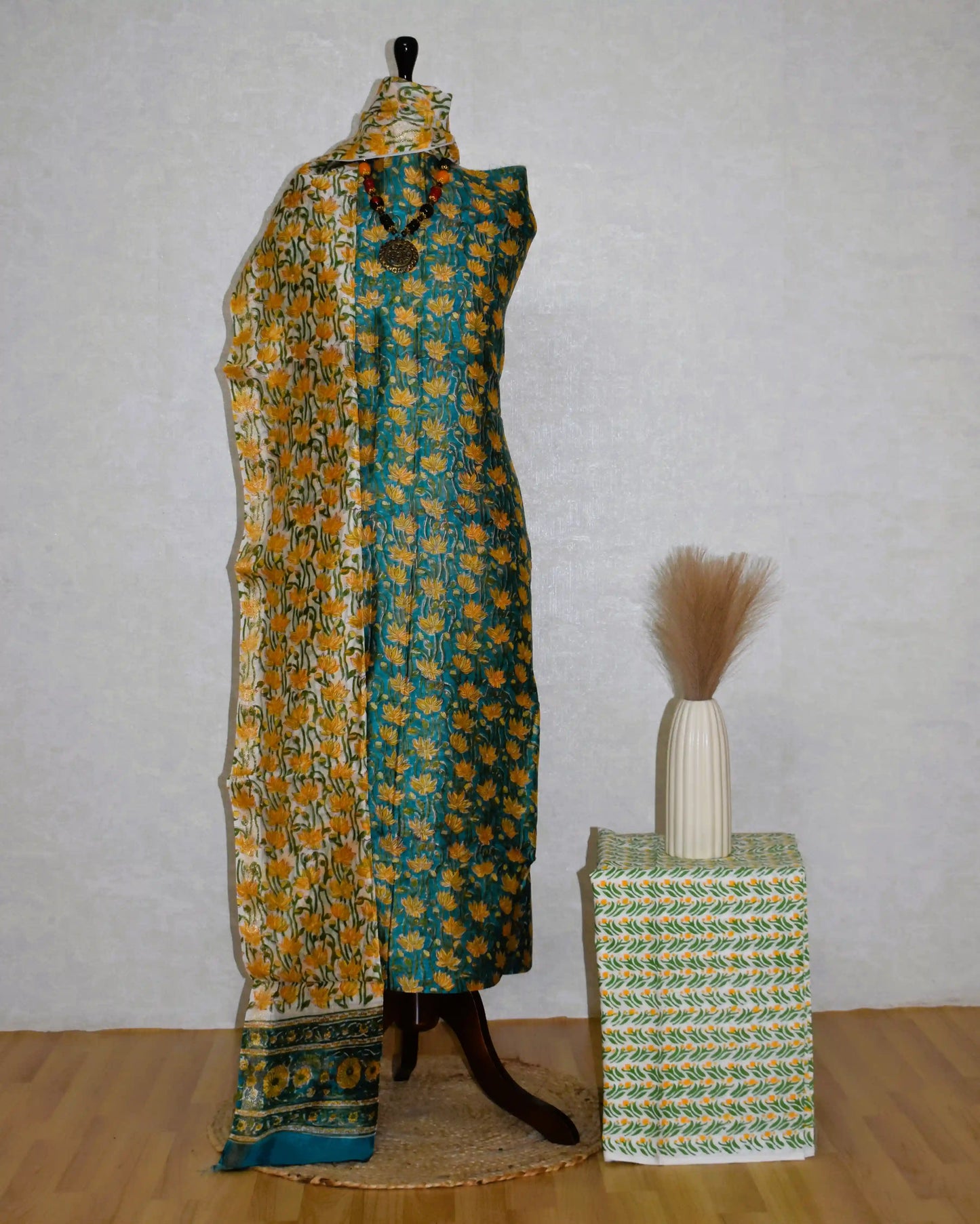 Sanganeri Green String of Flowers printed Maheshwari Silk Suit Set