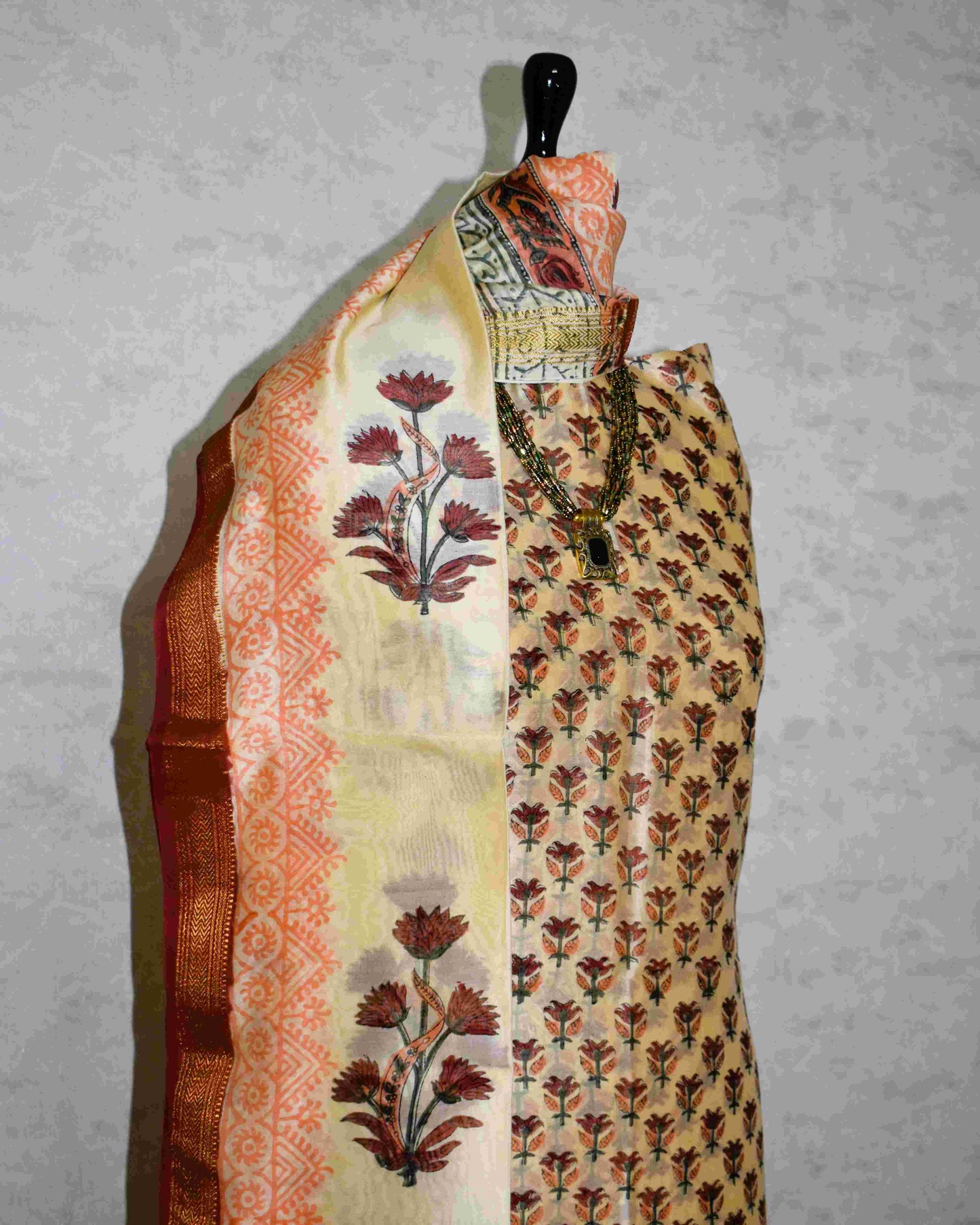 Red Sanganeri Floral Buti Print Maheshwari Silk Suit Set