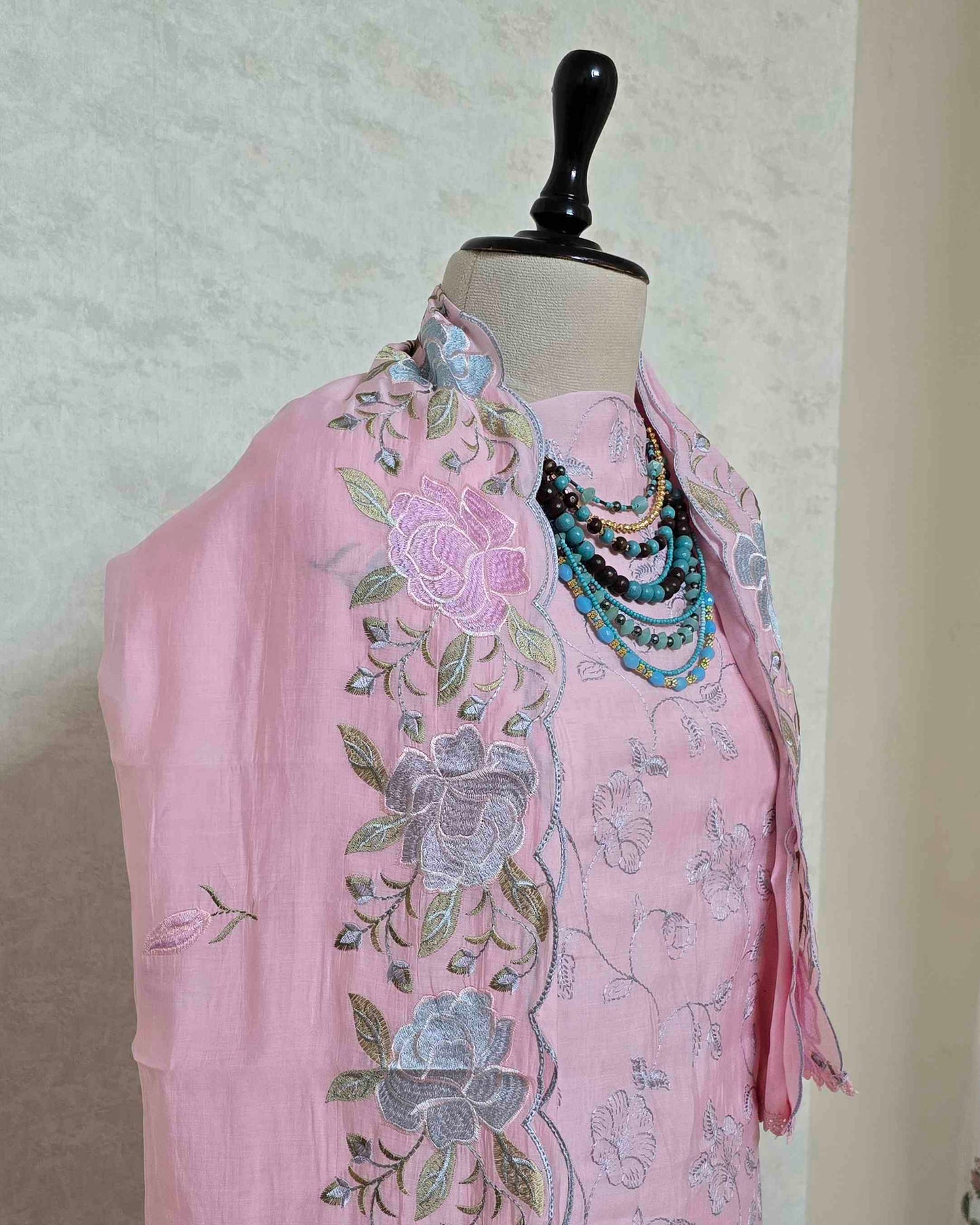 Powder Pink Bloom Embroidered Mal Chanderi Suit Set with Scalloped Dupatta